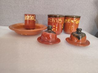 Conjunto Cerámica; 2 Tarricos Y Plato Aceitunas