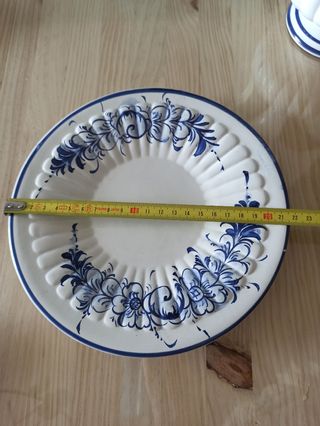 Jarra con plato o aguamanil de porcelana