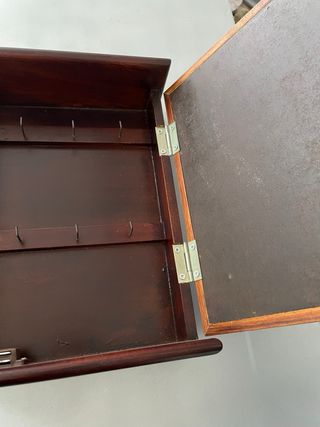 Chaveiro em madeira com nós de marinheiro