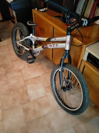Bici trial.