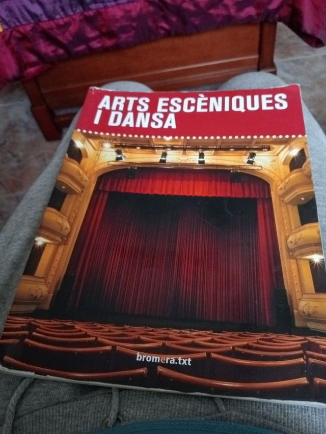 Arts esceniques i dansa