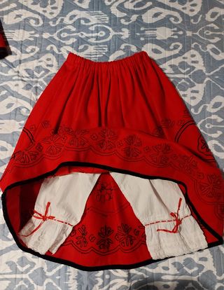 Traje/falda de alcarreña. Traje regional