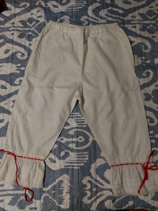 Traje/falda de alcarreña. Traje regional
