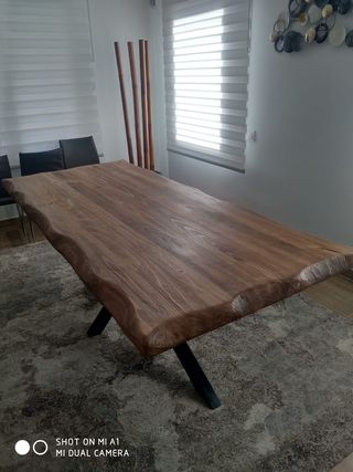 Muebles y mesas a medida 