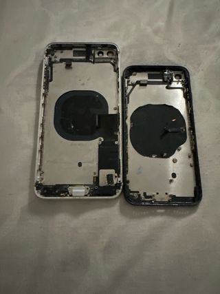 Lote de 2 iphones 8 negros :256GB y 64GB