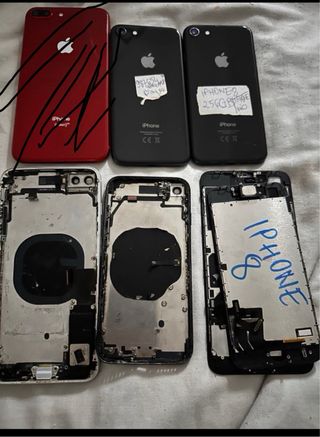 Lote de 2 iphones 8 negros :256GB y 64GB