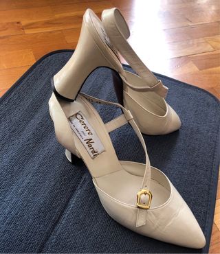 Zapatos fiesta en piel color crema talla 38