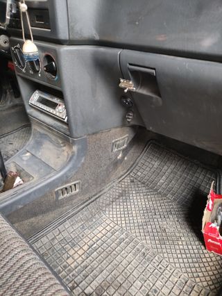 Peugeot 309 1990 preparando para Raid