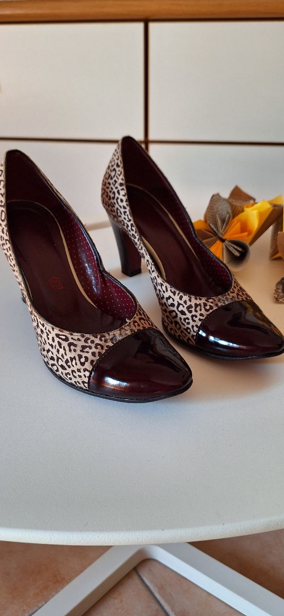 Scarpe maculate bordeaux tacco 8 nr 38