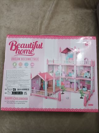 Casa de muñecas con muebles