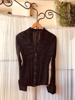 Camisa transparente de Adolfo Domínguez