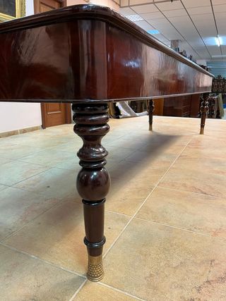 Mesa de juntas directivas para 12 personas,