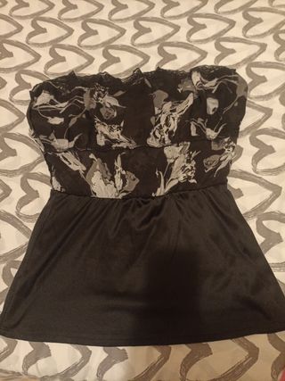 Falda estampada negra