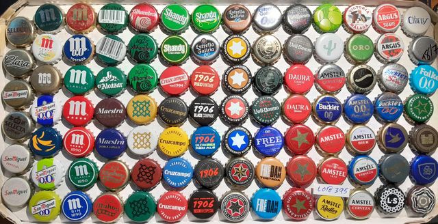 lote 395 98 chapas españolas