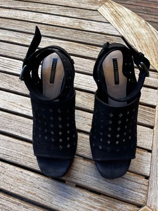 Tacones plataforma negros Zara
