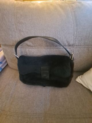 Borsetta in pelliccetta nera