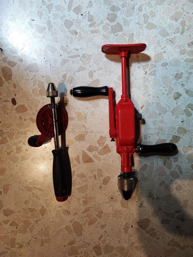Taladros manuales