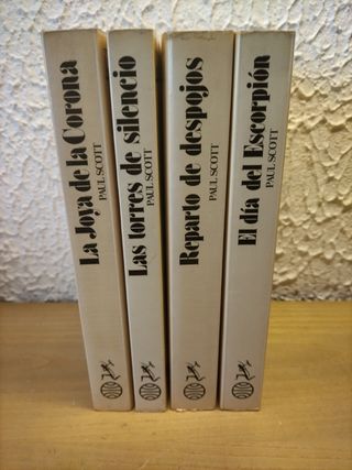 Lote 4 libros de Paul Scott