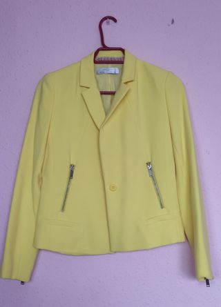 Chaqueta amarilla