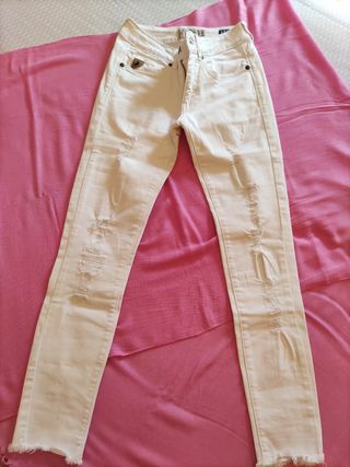 PANTALÓN. A ESTRENAR. LOIS