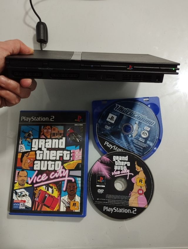 Videoconsola PlayStation 2 Slim y 2 juegos