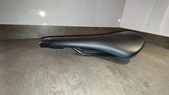 Sillín fi'zi:k TAIGA 