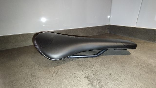 Sillín fi'zi:k TAIGA 