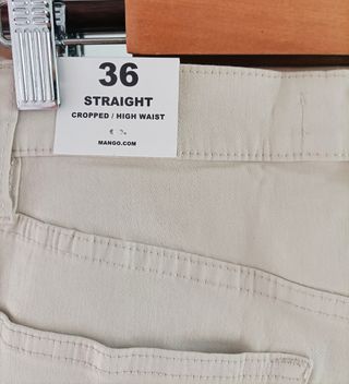 Pantalón encerado de Mango