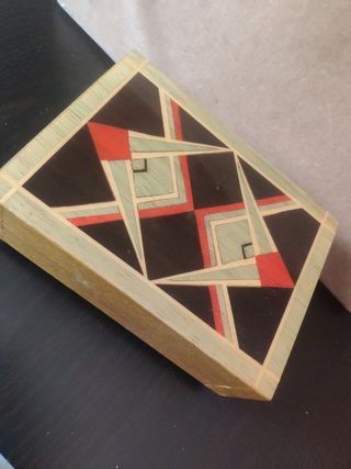 Portagioie in legno con carillon