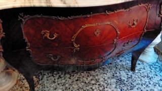 comoda abombada -bombe antigua bronces