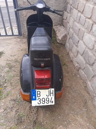 Vespa Iris 200