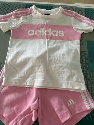 Conjunto adidas niña