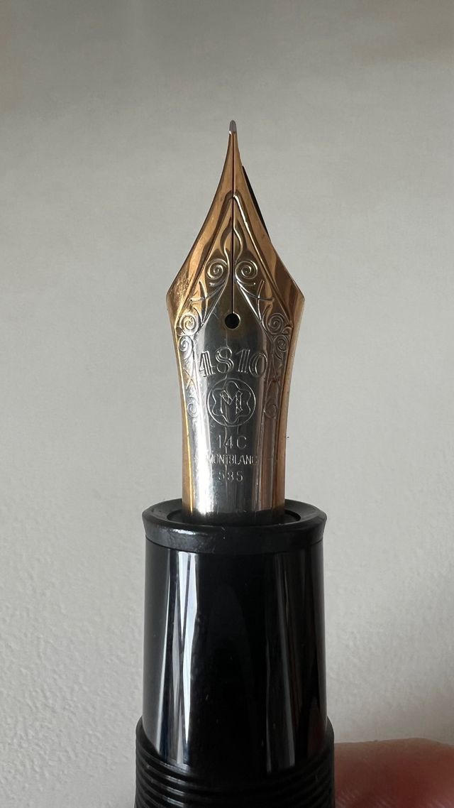 Pluma estilográfica Montblanc Meisterstuck