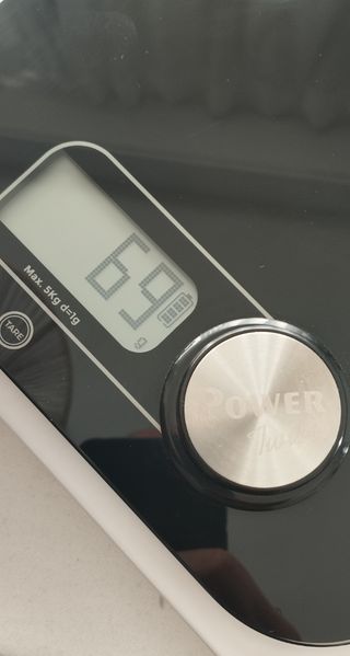 Báscula de cocina sin pilas Ikohs Create