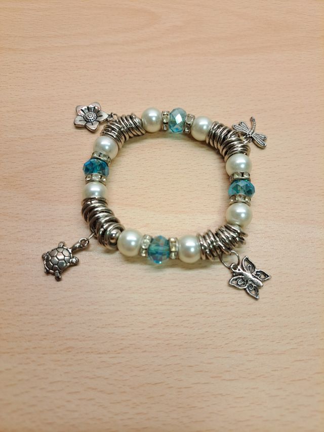 Bracciale donna con ciondoli, pietre e brillanti