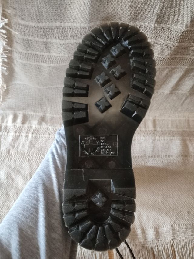 Dr Martens Modelo Sinclair Milled Nappa