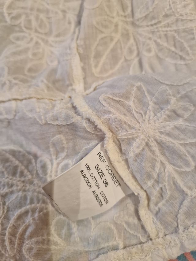 Blusa tipo corsé de Caroll