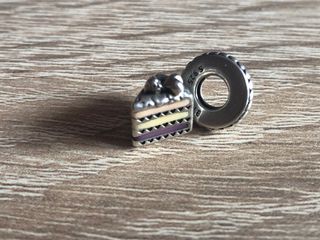 Charm tarta de Pandora Original