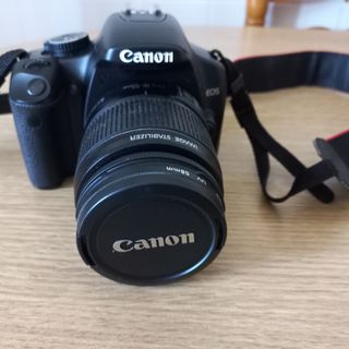 CAMARA DE FOTOS Y TRIPODE