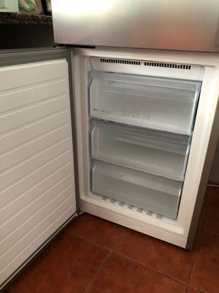 Frigorífico Bosch gris plata antihuellas