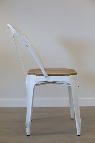 Silla de comedor madera y metal.