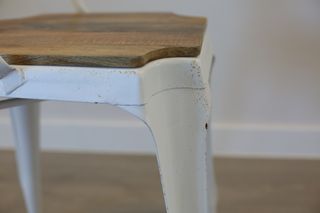 Silla de comedor madera y metal.