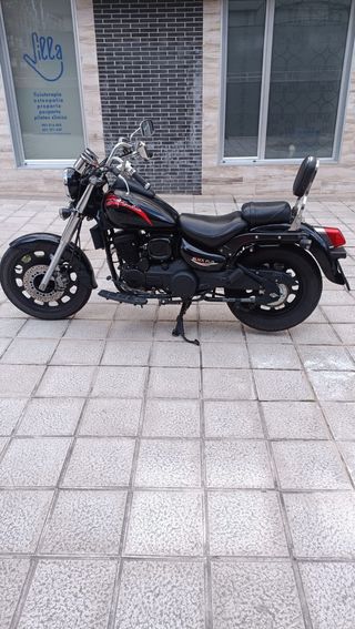 Moto 125 Daelim Daystar Black plus