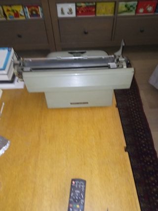 Máquina Escribir Hispano Olivetti
