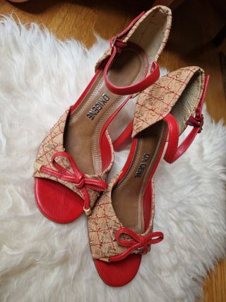 TACONES ROJOS ESTAMPADO ¡SÚPER ELEGANTES!