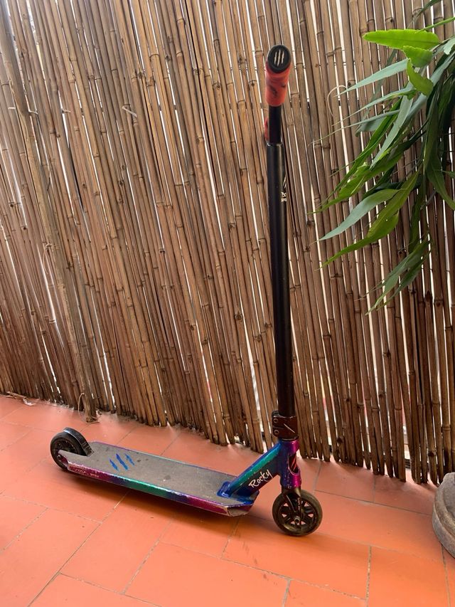 Patinete Bestial Wolf Rocky.