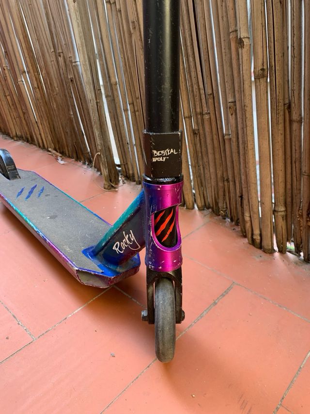 Patinete Bestial Wolf Rocky.