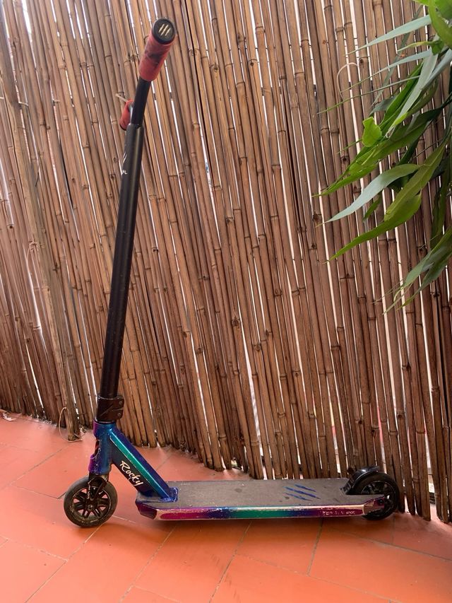 Patinete Bestial Wolf Rocky.