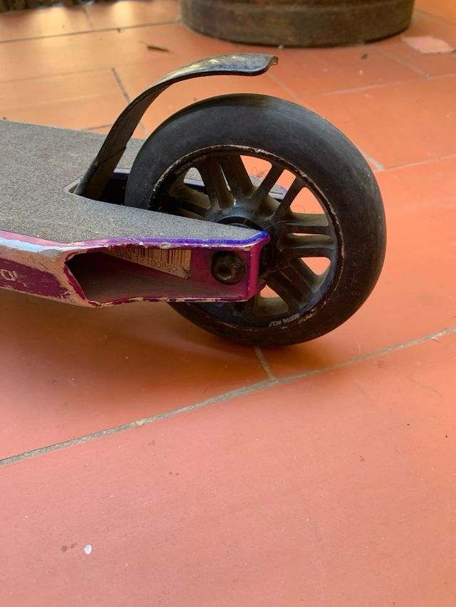 Patinete Bestial Wolf Rocky.