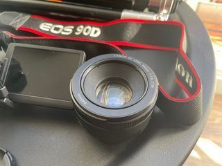 CANON EOS 90D + OBJETIVOS + TRIPODE + MOCHILA